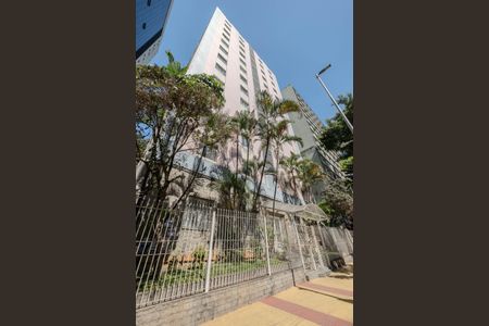 Apartamento à venda com 44m², 1 quarto e sem vaga Apartamento à venda com 44m², 1 quarto e sem vagaFachada