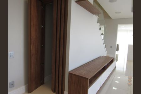 Sala de apartamento para alugar com 2 quartos, 150m² em Industrial Autonomistas, Osasco