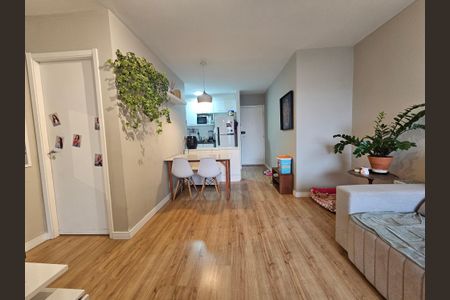 Sala de apartamento à venda com 3 quartos, 64m² em Jardim Aeroporto, São Paulo