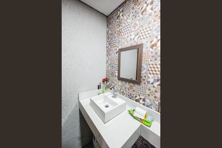 Casa à venda com 150m², 2 quartos e 2 vagas Casa à venda com 150m², 2 quartos e 2 vagasBanheiro de serviço