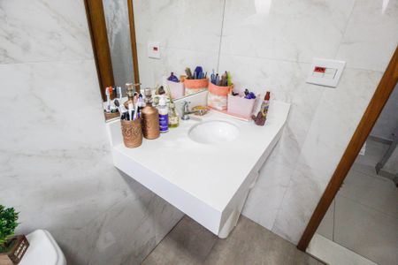 Casa à venda com 150m², 2 quartos e 2 vagas Casa à venda com 150m², 2 quartos e 2 vagasBanheiro