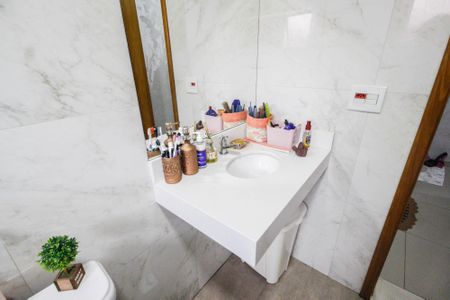 Casa à venda com 150m², 2 quartos e 2 vagas Casa à venda com 150m², 2 quartos e 2 vagasBanheiro