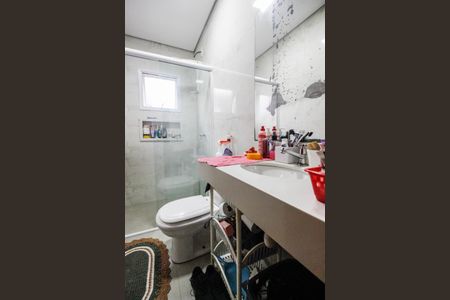 Casa à venda com 150m², 2 quartos e 2 vagas Casa à venda com 150m², 2 quartos e 2 vagasBanheiro da Suíte