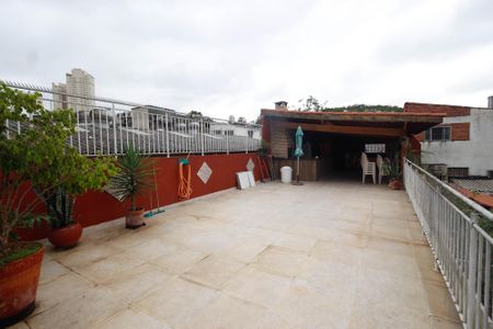 Casa à venda com 150m², 2 quartos e 2 vagas Casa à venda com 150m², 2 quartos e 2 vagasChurrasqueira