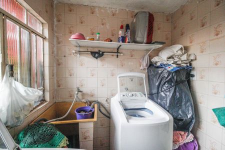 Casa à venda com 150m², 2 quartos e 2 vagas Casa à venda com 150m², 2 quartos e 2 vagasÁrea de serviço