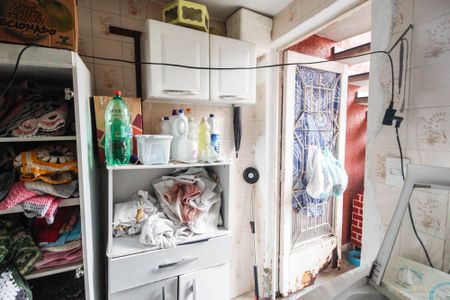 Casa à venda com 150m², 2 quartos e 2 vagas Casa à venda com 150m², 2 quartos e 2 vagasÁrea de serviço