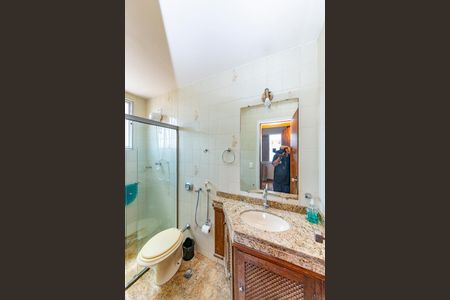 Apartamento à venda com 100m², 3 quartos e 1 vaga Apartamento à venda com 100m², 3 quartos e 1 vagaBanheiro da Suíte