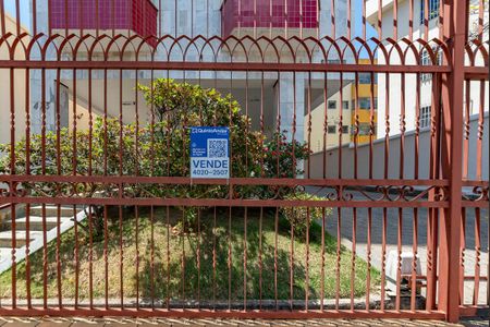 Apartamento à venda com 100m², 3 quartos e 1 vaga Apartamento à venda com 100m², 3 quartos e 1 vagaPlaca