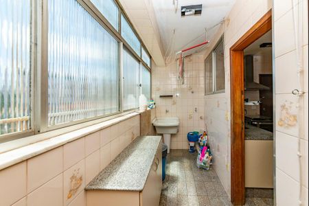 Apartamento à venda com 100m², 3 quartos e 1 vaga Apartamento à venda com 100m², 3 quartos e 1 vagaÁrea de Serviço