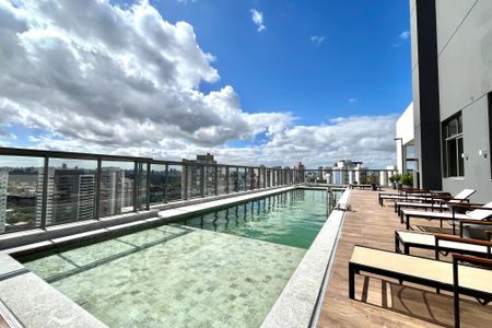 Studio à venda com 24m², 1 quarto e sem vaga Studio à venda com 24m², 1 quarto e sem vagaÁrea comum - Piscina