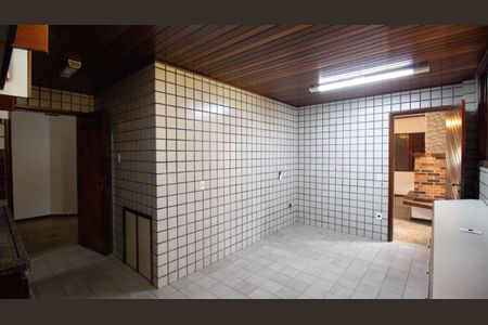 Casa de condomínio à venda com 333m², 5 quartos e 5 vagas Casa de condomínio à venda com 333m², 5 quartos e 5 vagasCozinha