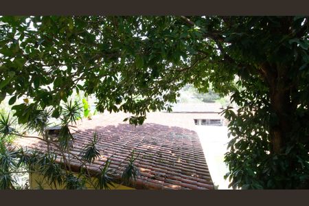 Casa de condomínio à venda com 333m², 5 quartos e 5 vagas Casa de condomínio à venda com 333m², 5 quartos e 5 vagasVista do Quarto