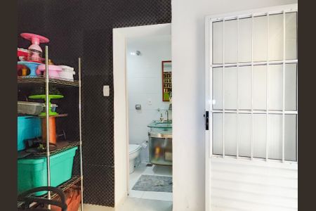 Apartamento à venda com 70m², 2 quartos e sem vaga Apartamento à venda com 70m², 2 quartos e sem vagaQuarto de Serviço