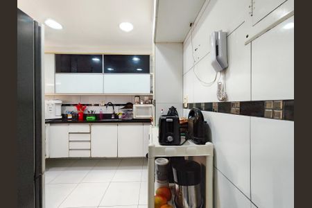 Apartamento à venda com 70m², 2 quartos e sem vaga Apartamento à venda com 70m², 2 quartos e sem vagaCozinha