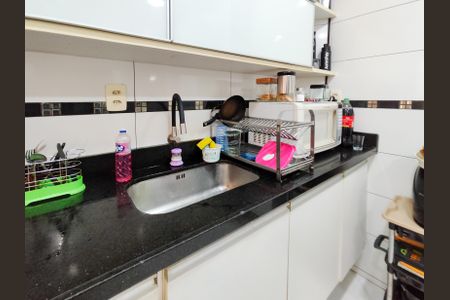 Apartamento à venda com 70m², 2 quartos e sem vaga Apartamento à venda com 70m², 2 quartos e sem vagaCozinha