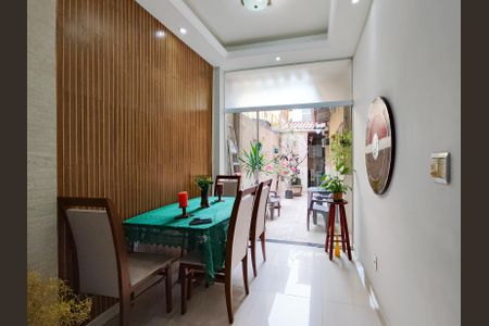 Apartamento à venda com 70m², 2 quartos e sem vaga Apartamento à venda com 70m², 2 quartos e sem vagaSala