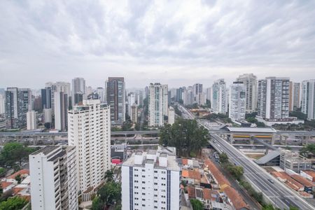 Varanda - Vista de apartamento para alugar com 1 quarto, 27m² em Campo Belo, São Paulo