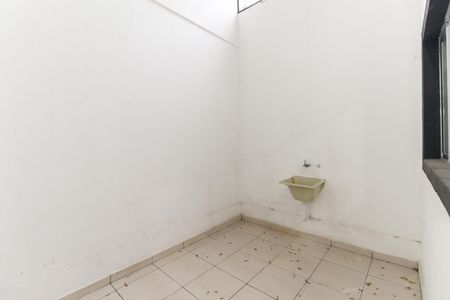 Casa para alugar com 80m², 2 quartos e 2 vagas Casa para alugar com 80m², 2 quartos e 2 vagasÁrea de Serviço