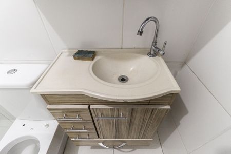 Casa para alugar com 80m², 2 quartos e 2 vagas Casa para alugar com 80m², 2 quartos e 2 vagasBanheiro