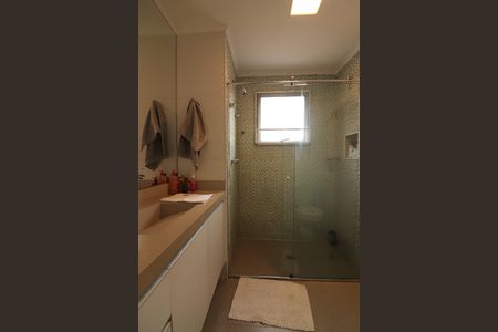 Apartamento à venda com 147m², 3 quartos e 2 vagasSuíte 1 Banheiro