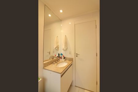 Apartamento à venda com 147m², 3 quartos e 2 vagasSuíte 2 Banheiro