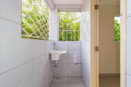 Apartamento para alugar com 48m², 2 quartos e sem vaga Apartamento para alugar com 48m², 2 quartos e sem vagaÁrea de Serviço