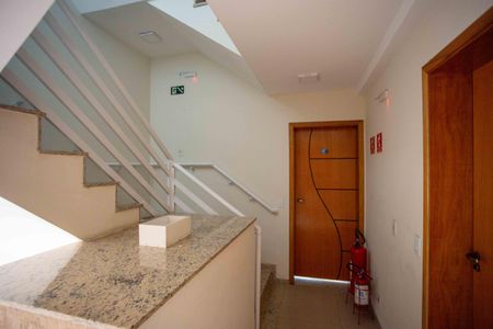 Apartamento para alugar com 44m², 2 quartos e 1 vagaHall de entrada