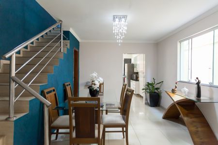 Sala de Jantar de casa para alugar com 3 quartos, 178m² em Tres Barras, Contagem