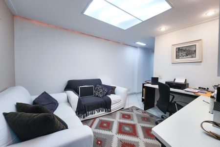 Apartamento para alugar com 270m², 4 quartos e 2 vagas Apartamento para alugar com 270m², 4 quartos e 2 vagasSala 2