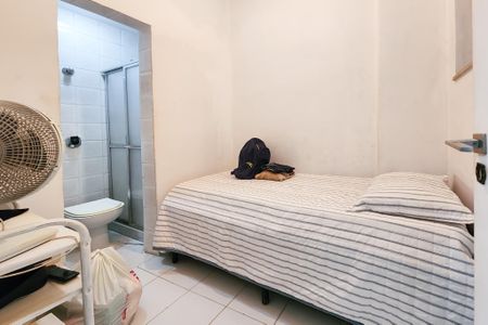 Apartamento para alugar com 270m², 4 quartos e 2 vagas Apartamento para alugar com 270m², 4 quartos e 2 vagasQuarto de Serviço