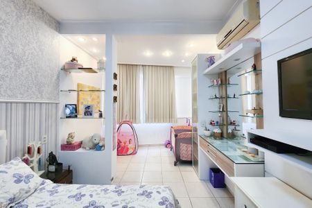 Apartamento para alugar com 270m², 4 quartos e 2 vagas Apartamento para alugar com 270m², 4 quartos e 2 vagasQuarto 2