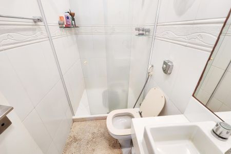 Apartamento para alugar com 270m², 4 quartos e 2 vagas Apartamento para alugar com 270m², 4 quartos e 2 vagasBanheiro da Suíte 1