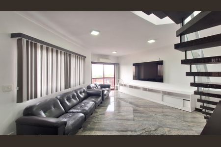 Apartamento à venda com 328m², 3 quartos e 3 vagas Apartamento à venda com 328m², 3 quartos e 3 vagasSala