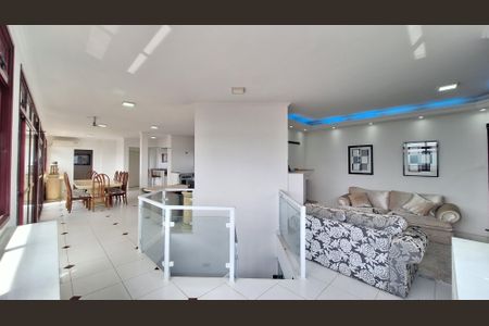 Apartamento à venda com 328m², 3 quartos e 3 vagas Apartamento à venda com 328m², 3 quartos e 3 vagasÁrea gourmet