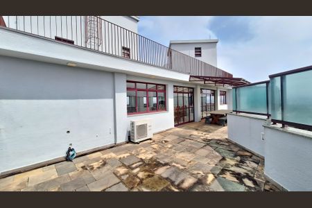 Apartamento à venda com 328m², 3 quartos e 3 vagas Apartamento à venda com 328m², 3 quartos e 3 vagasCobertura