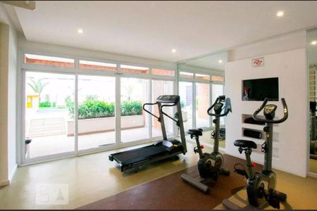 Apartamento à venda com 161m², 3 quartos e 3 vagas Apartamento à venda com 161m², 3 quartos e 3 vagasÁrea comum - Academia