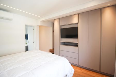 Apartamento à venda com 161m², 3 quartos e 3 vagas Apartamento à venda com 161m², 3 quartos e 3 vagasSuíte 2