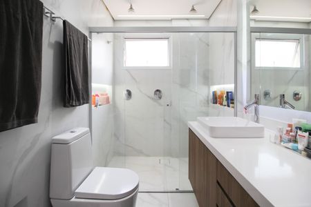 Apartamento à venda com 161m², 3 quartos e 3 vagas Apartamento à venda com 161m², 3 quartos e 3 vagasBanheiro da Suíte 1