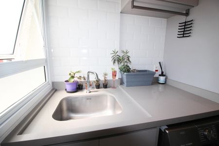 Apartamento à venda com 161m², 3 quartos e 3 vagas Apartamento à venda com 161m², 3 quartos e 3 vagasÁrea de Serviço