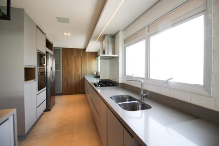 Apartamento à venda com 161m², 3 quartos e 3 vagas Apartamento à venda com 161m², 3 quartos e 3 vagasCozinha