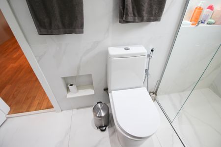 Apartamento à venda com 161m², 3 quartos e 3 vagas Apartamento à venda com 161m², 3 quartos e 3 vagasBanheiro da Suíte 1