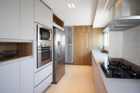 Apartamento à venda com 161m², 3 quartos e 3 vagas Apartamento à venda com 161m², 3 quartos e 3 vagasCozinha