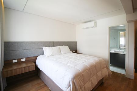 Apartamento à venda com 161m², 3 quartos e 3 vagas Apartamento à venda com 161m², 3 quartos e 3 vagasSuíte 2