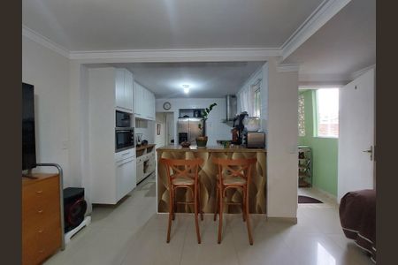 Casa à venda com 196m², 3 quartos e 1 vaga Casa à venda com 196m², 3 quartos e 1 vagaSala