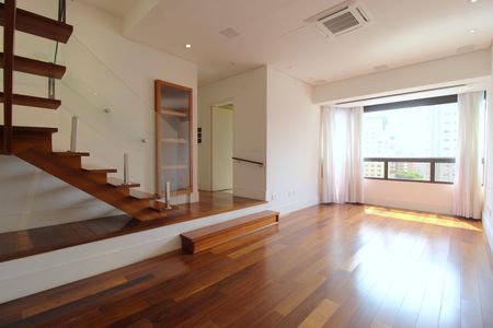 Apartamento para alugar com 200m², 2 quartos e 2 vagasSala