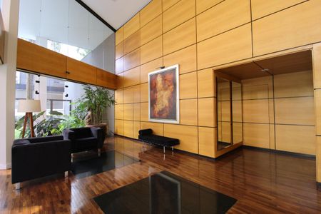 Apartamento para alugar com 200m², 2 quartos e 2 vagasHall Social