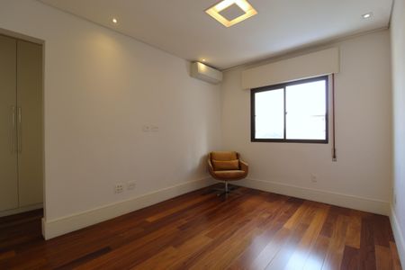 Apartamento para alugar com 200m², 2 quartos e 2 vagasQuarto 2 - Suíte