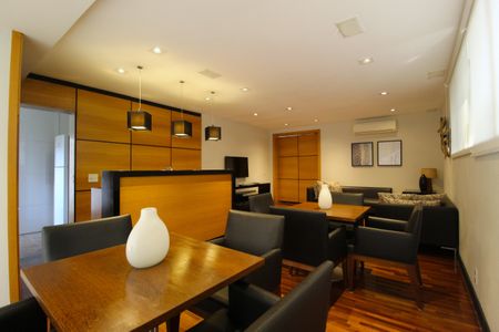 Apartamento para alugar com 200m², 2 quartos e 2 vagasÁrea Comum - Salão de Festas