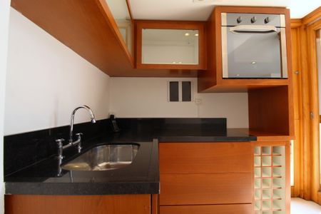 Apartamento para alugar com 200m², 2 quartos e 2 vagasCozinha