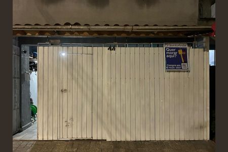 Casa à venda com 160m², 2 quartos e 2 vagas Casa à venda com 160m², 2 quartos e 2 vagasPlaca